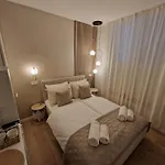 بيت ضيافة Verena's Place Old Town زادار