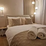 Verena'S Place Old Town Guest house