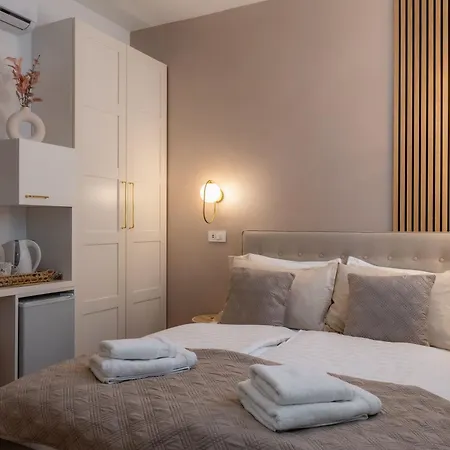 Gasthuis Verena's Place Old Town 3*