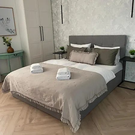 Konukevi Verena's Place Old Town