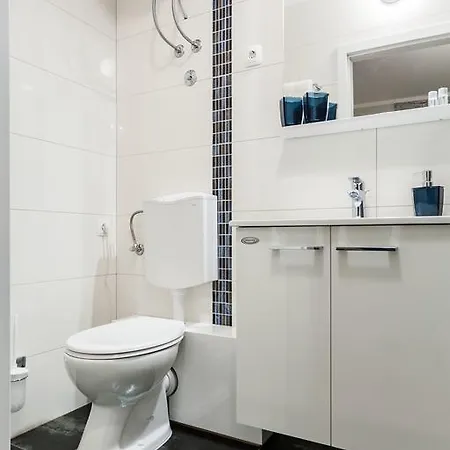 Verena's Place Old Town Gasthuis 3*