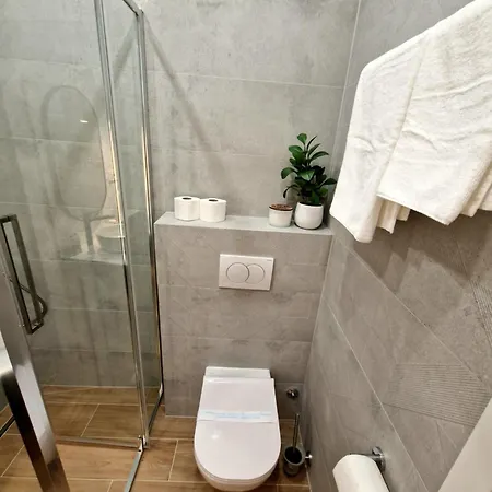 Verena's Place Old Town 4* Задар