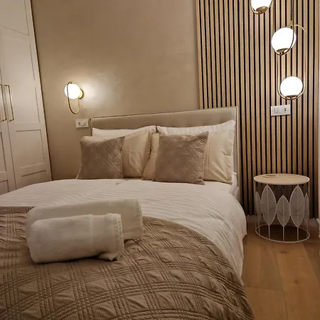 Verena's Place Old Town Гостевой дом