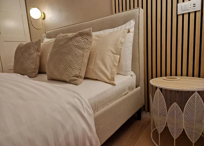 Guest house Verena'S Place Old Town 4*